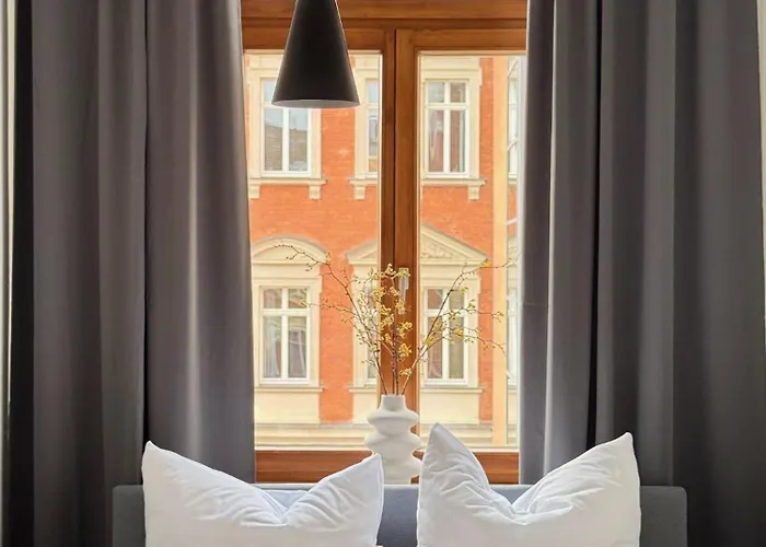 Feinzeit Lovely Lou - Renovierter Altbau, Design, Zentrum! * באמברג